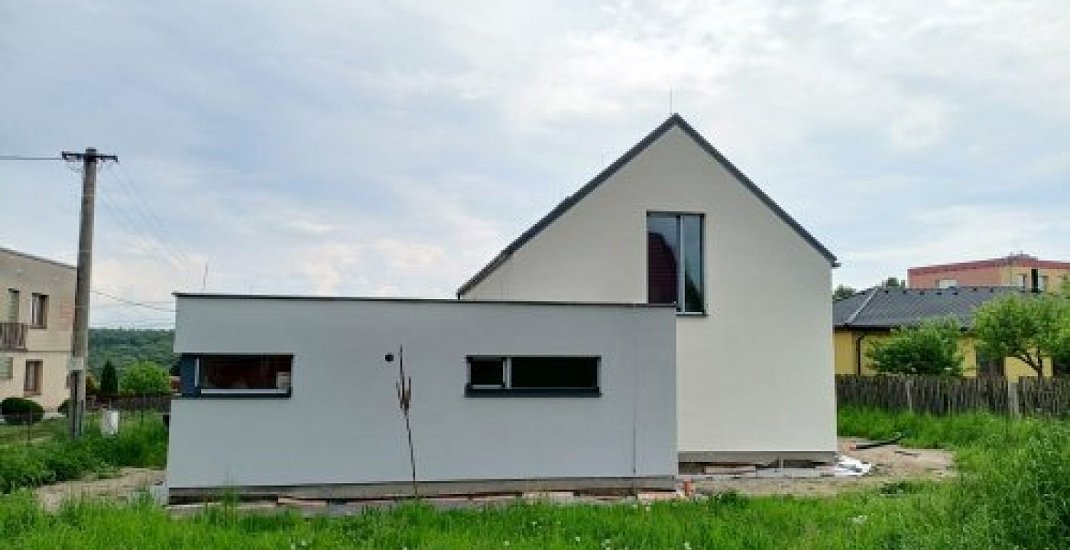 Průběh realizace zateplení fasády rodinného domu v Hrabyni